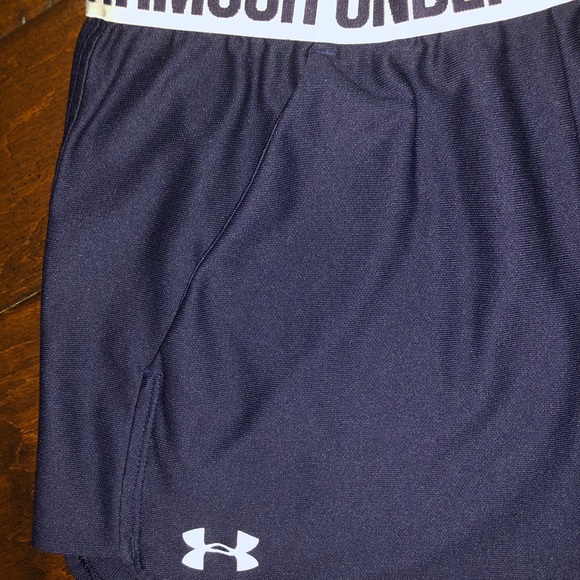 Navy Under Armour shorts - Picture 2 of 4